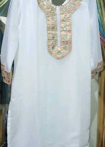 Trendy Lace Mirror Work Kurti 🫰
