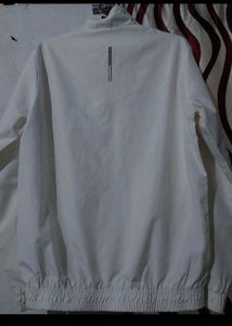 Lightweight Running Jacket with Inner Mesh