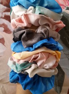 Mix Print And Color Scrunchies Set Of 20 Pieces