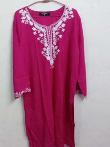 Elegant Pink Embroidered Kurta