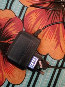 Samsung M600 Type Charger