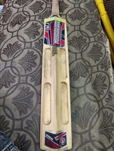 Kookaburra Cricket Bat