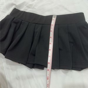 Sexy Black Pleated Super Mini Skirt