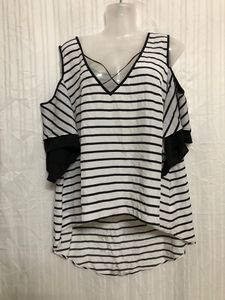 Blsou White Top