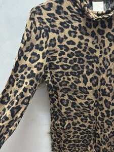 Leopard Print Turtleneck Top