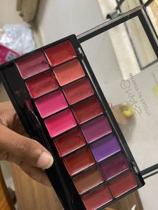 Mars Infinity Lip Palette