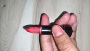 Blood Red Matte Lipstick