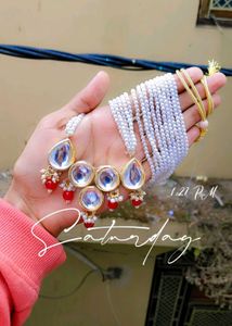 Kundan Pearl Jewelry Set