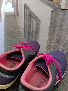 Volley Canvas Shoes - Size 7