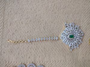Emerald Jewellery Set