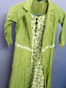 Coat Model Green And White