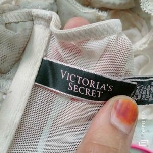 4 Vs Brief