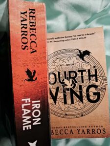 Fourth Wing &amp; Iron Flame Set