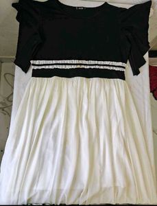 Elegant Black &amp; White Maxi Dress