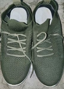 Olive Green causal shoes 👟👟