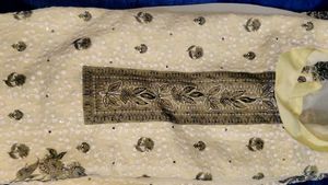 White Floral Print Kurti