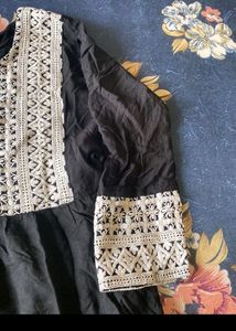 💯✨❣️ Embroieded beautiful black kurti ❤️❣️