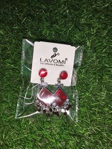 Lavomi Earrings