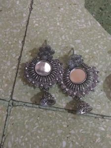 4 Earring