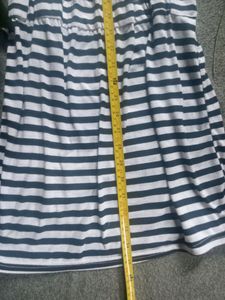 Stripped Dress With Buckle For Belt