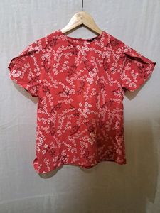 Floral Print Red Top (Women&#39;s)