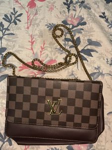 Chic Crossbody Bag