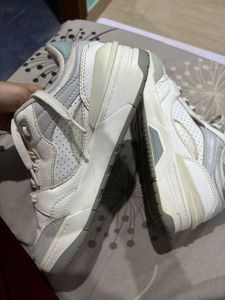 RedTape White Sneakers Unisex