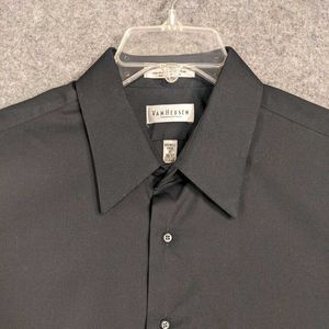 Van Heusen Men's Black Long Sleeve Dress Shirt
