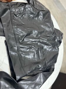 Stylish Black Faux Leather Jacket🧥