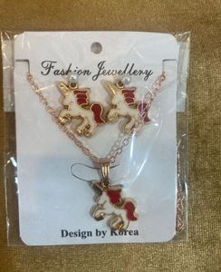 Trending Pendants
