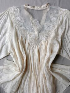 New Vintage Pinterest Embroidery Blouse