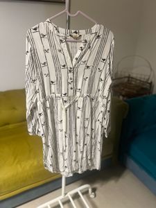 Global Desi White And Black Tunic / Kurti