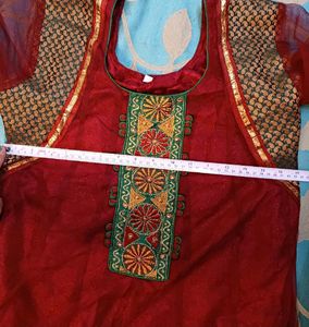 Maroon Kurta Set With Dupatta &amp; Pajami