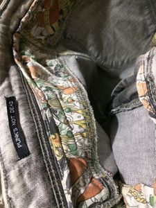 Ed Hardy Men Grey Skinny Fit Mid-Rise Jeans