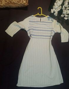 MAX White Women Striped Straight Kurta-M