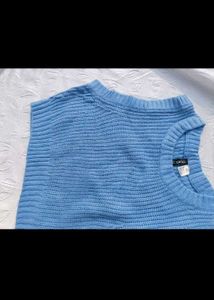 H &amp; M knitted sleeveless sweater vest 🦺