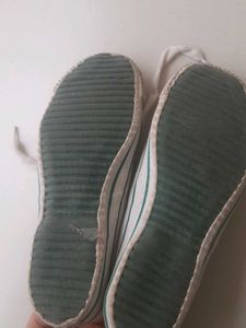 BATA Badminton/Tennis Sports Grip SHOES