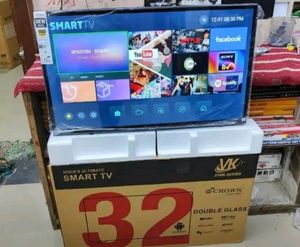 New 32 Inch Crown Led Smart Tv