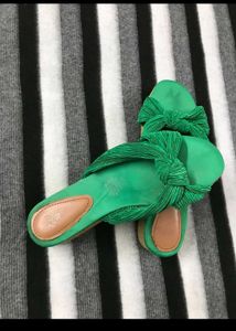 Combo Carlton London Sandals And Hnm