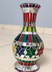 Beautiful Flower Vase Mirror Art Work