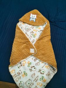 Cute Bear Hooded Baby Blanket