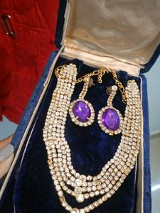 Women Neckless Set