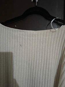 Ribbed Knit sweater tag