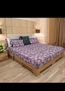 Cotton Rich Double Bedsheet With 2 Pillow Covers