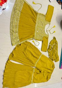 Elegant Yellow Kurta Set