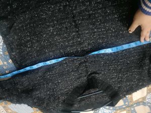 Black Sweatshirt For Women In Xl Size