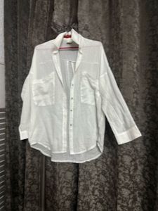 The White Baggy Shirt