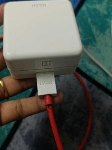 OnePlus Dash Charger with original cable