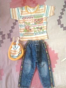 Boys&#39; T Shirt With Jeans And Cap
