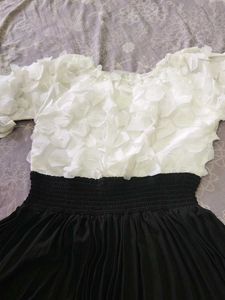 A party wear short dress